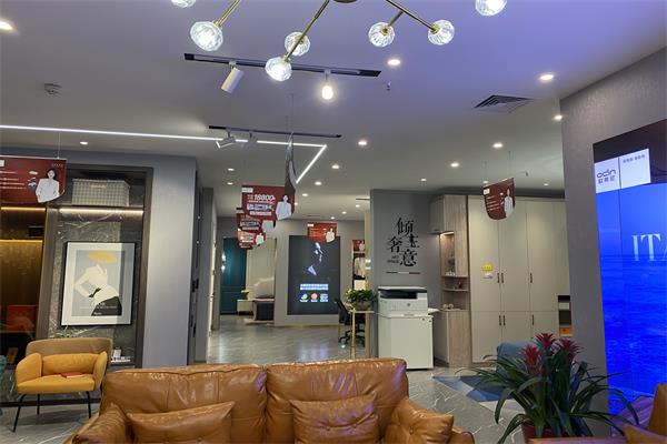 加盟歐蒂尼家居，總部會(huì)提供哪些扶持政策？
